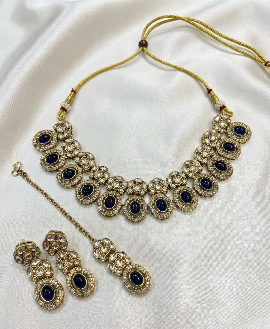Royal & Kundan Bridal Jewelry Set - Choker Necklace, Earrings & Maang Tikka